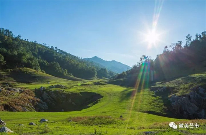 云南定制旅游：這幾條芒市自駕/騎行精品路線，此生必駕【附游玩攻略】